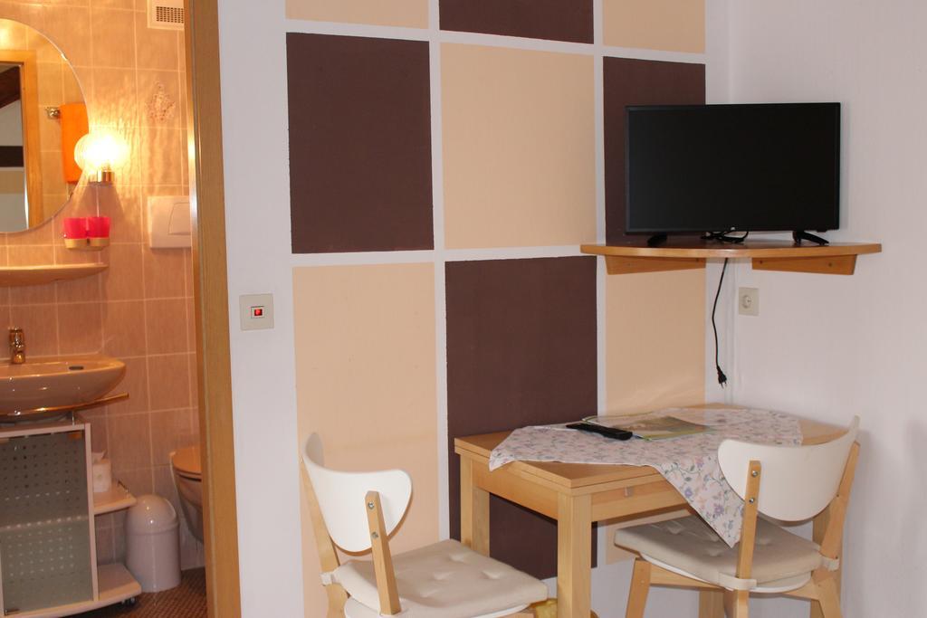 Gasthof Zur Post Zwiefalten Cameră foto
